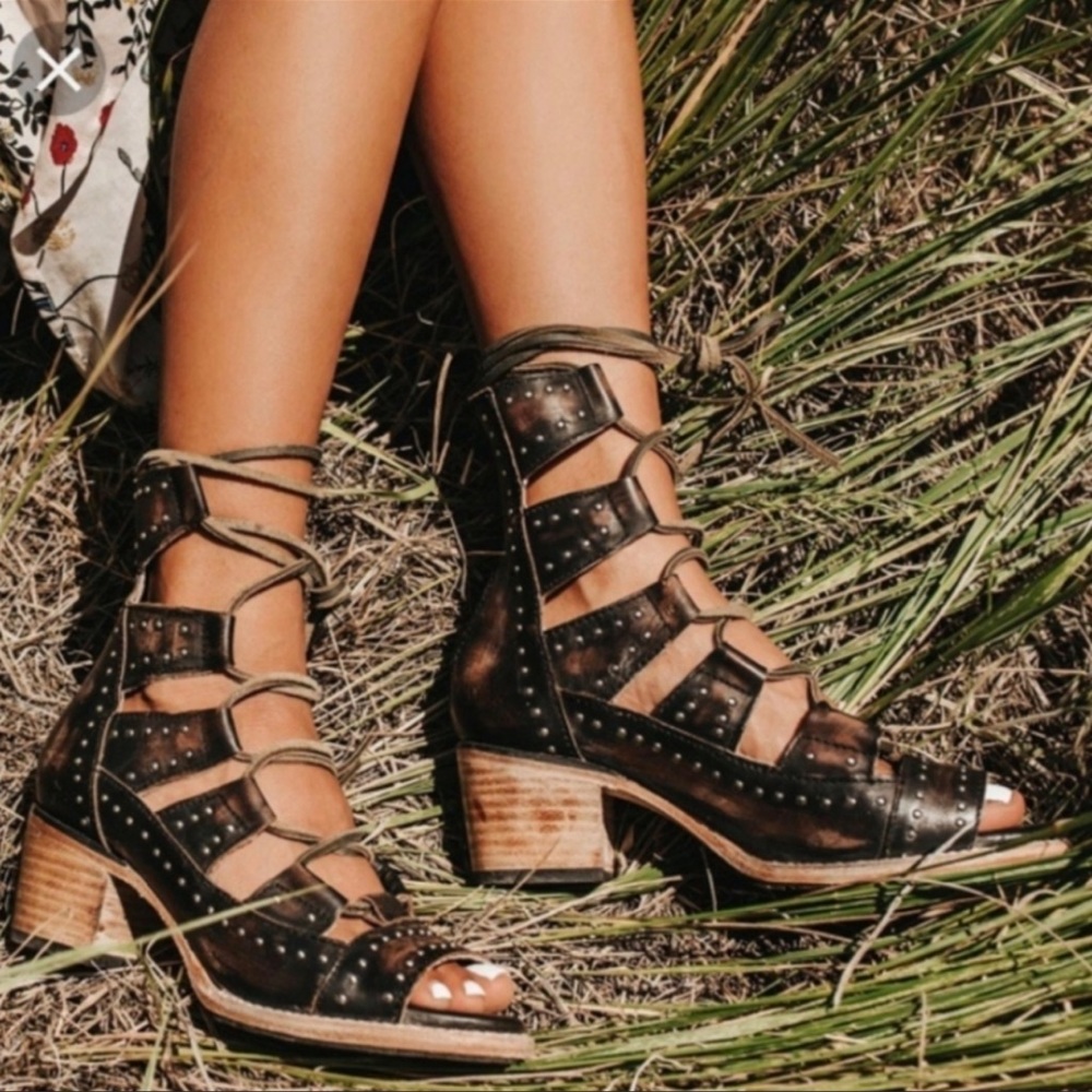 FreeBird Hazel Black Brown Gladiator Sandal size 9